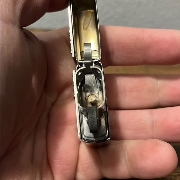 Dale Earnhardt jr. Zippo Silver Lighter with Flame Design/ NWOT!! - Picture 4 of 9